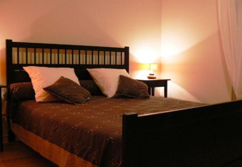 Lou Lombres Bed and Breakfast Værelse billede